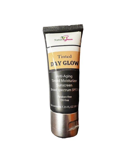 DAY GLOW ANTI-AGING TINTED MOISTURIZER. BROAD SPECTRUM SPF 30. VEGAN. PARABEN-FREE. OIL-FREE.  40ml