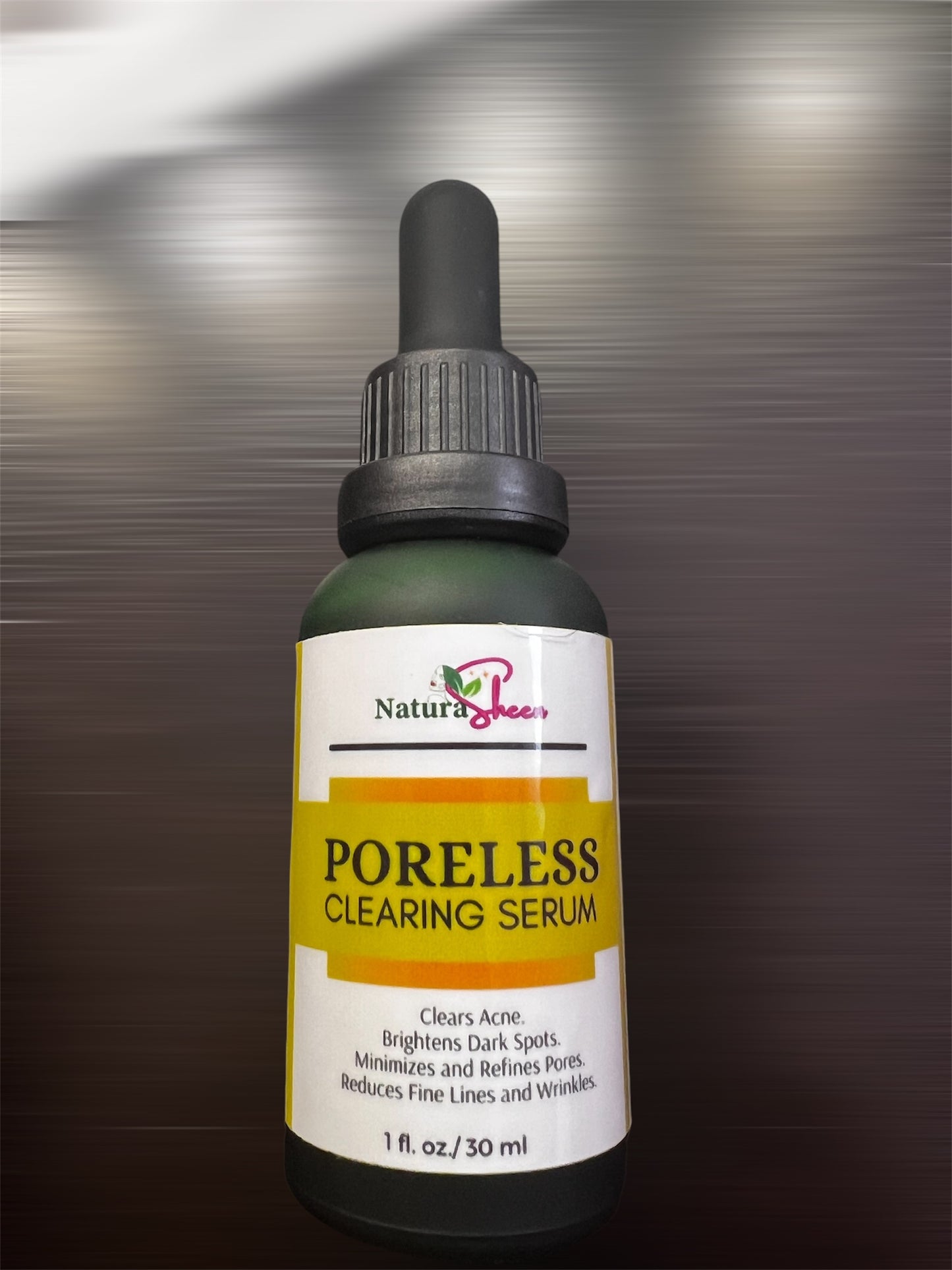 PORELESS CLEARING SERUM 1oz/30ml
(Tighten Skin, Shrink Pores, Clears Acne, helps remove dark spots and blemishes, reduce fine lines and wrinkles)